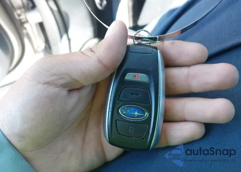 2019 Subaru Ascent Premium из США, поврежденный, VIN 4S4WMAFD5K3470889